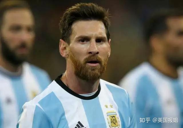 http：／／www.dailymail.co.uk／wires／pa／article-5904915／Messi-Ronaldo-bow-World-Cup-day.html